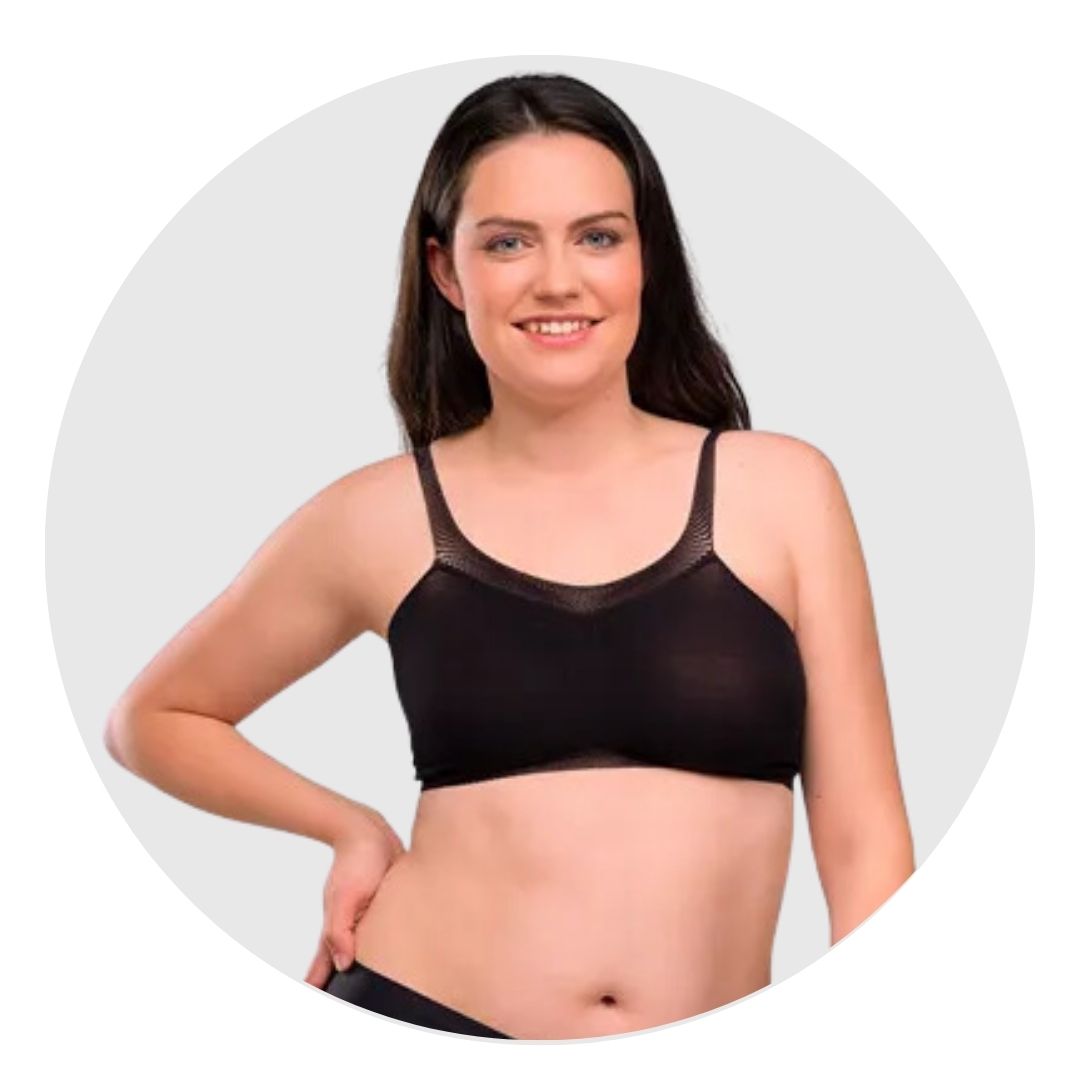 Nursing top suitable for water birth