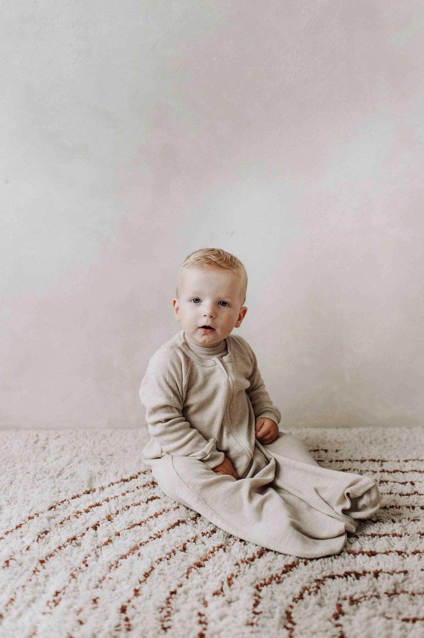 Sleep suit for baby in 100% merino wool