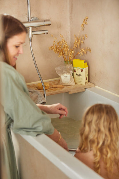 Lindrende babybad med havre og kokos