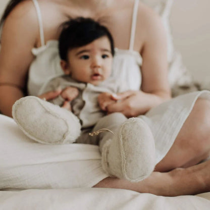 Baby booties in 100% merino wool